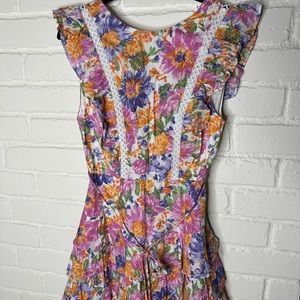 NWT floral preppy mini dress with lace and open back detail